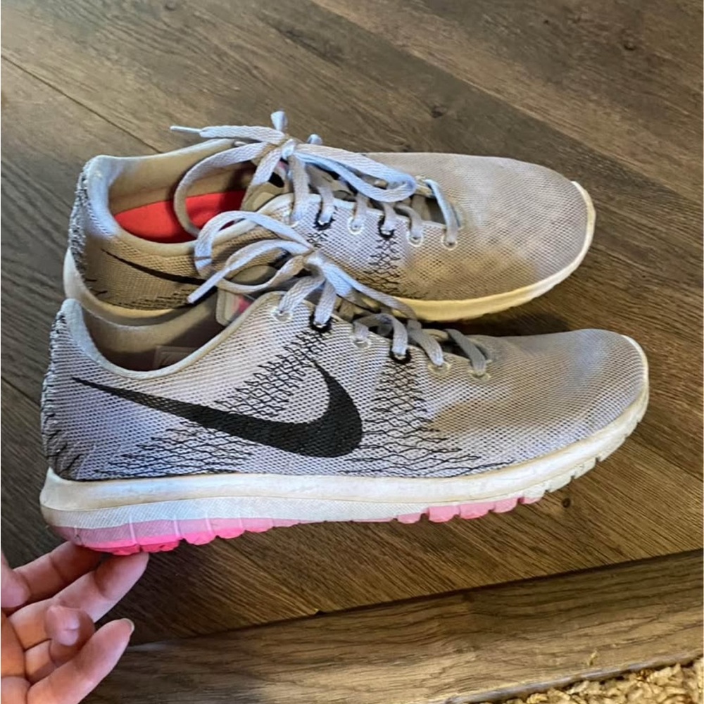 Nike Women's Gray and Pink Sneakers